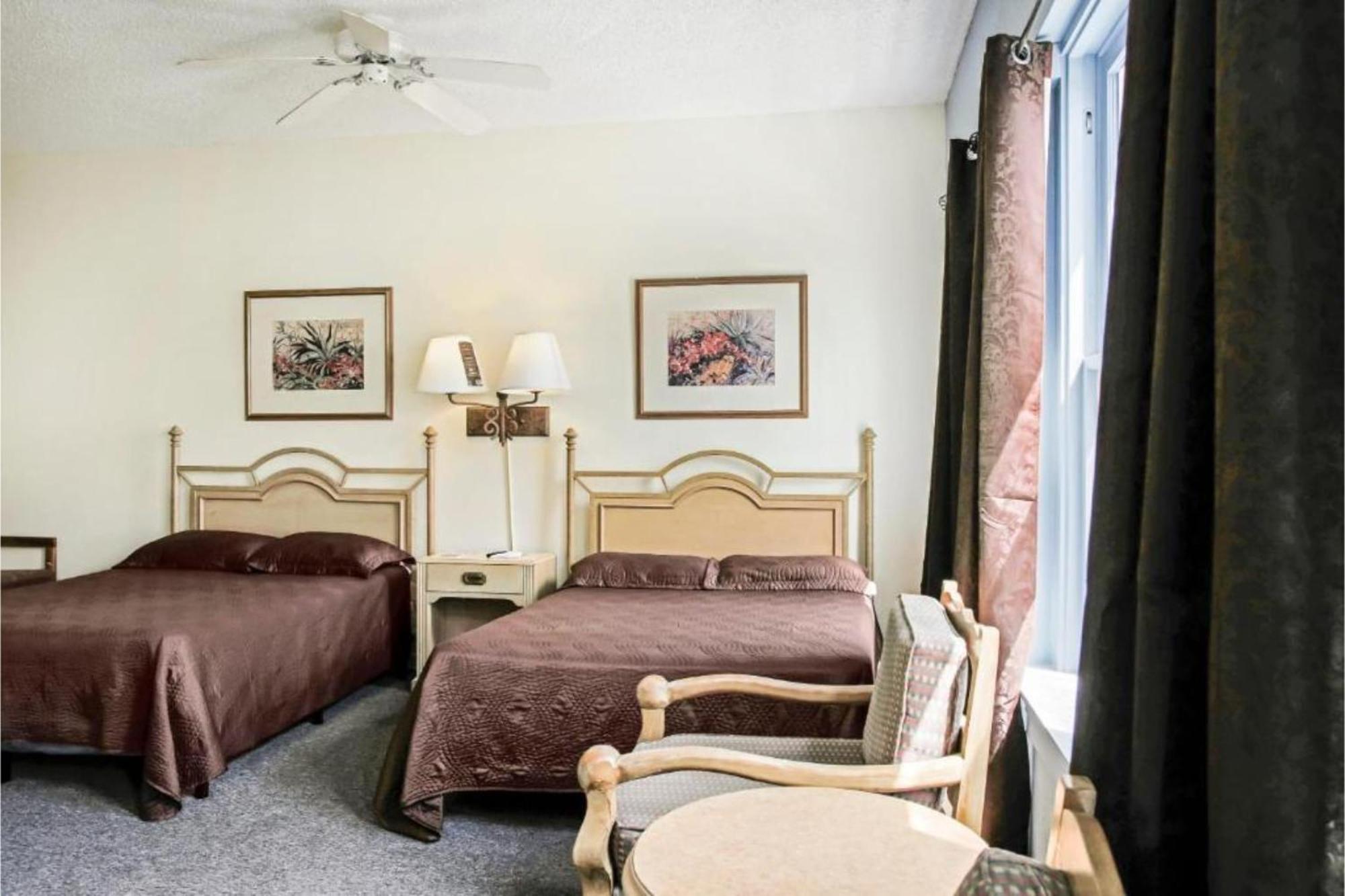 Oyo Historic Cameron Hotel Brownsville I-69E Екстериор снимка