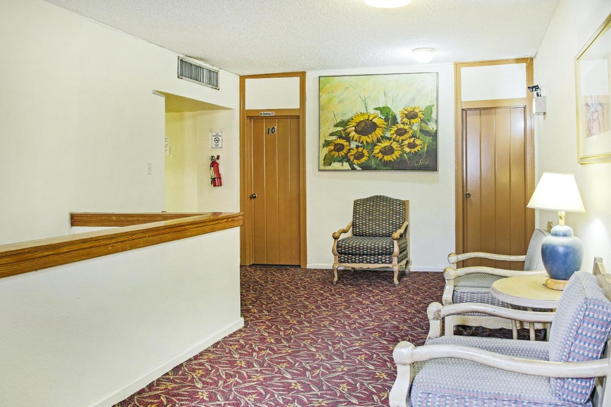 Oyo Historic Cameron Hotel Brownsville I-69E Екстериор снимка