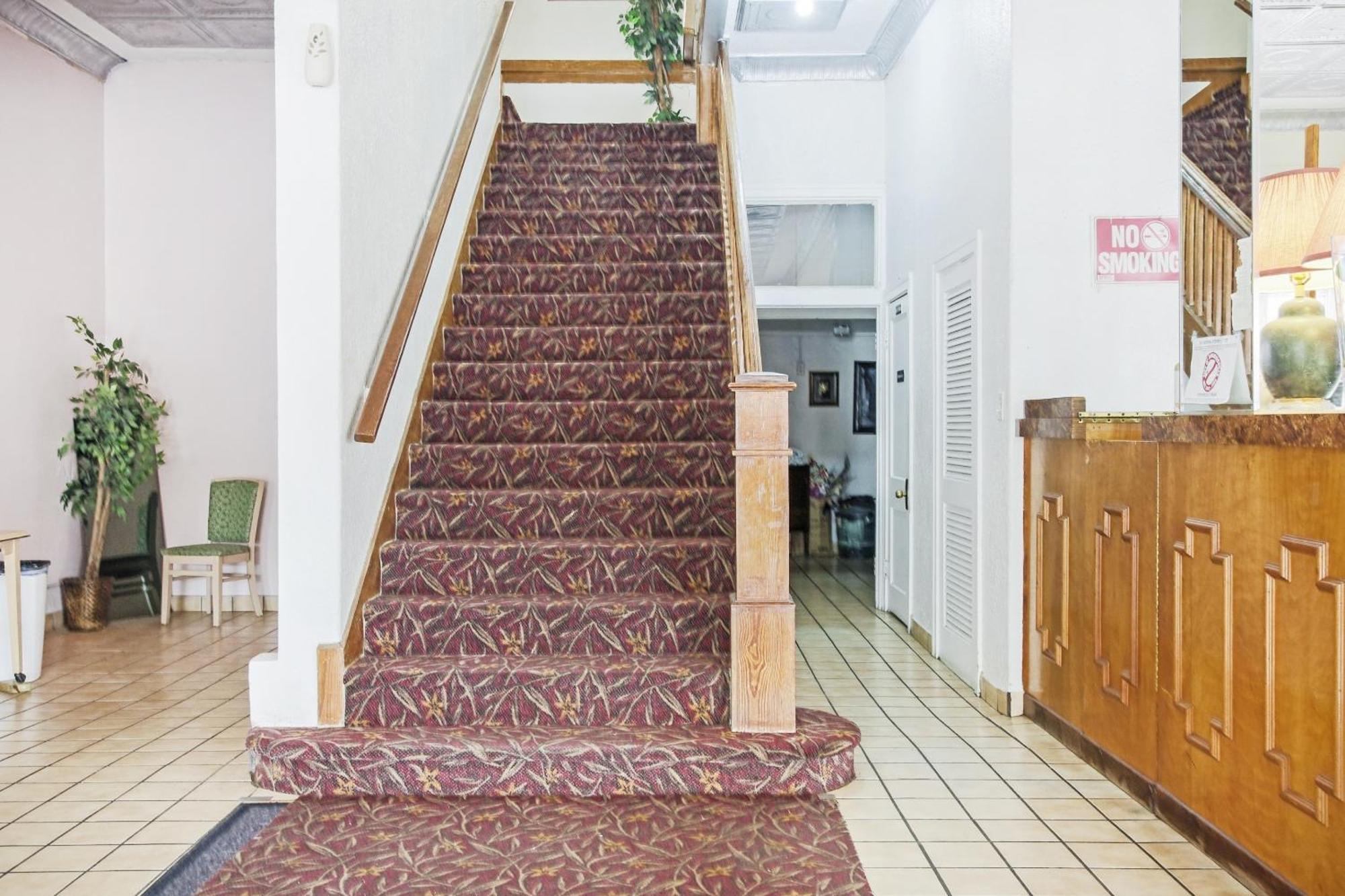Oyo Historic Cameron Hotel Brownsville I-69E Екстериор снимка